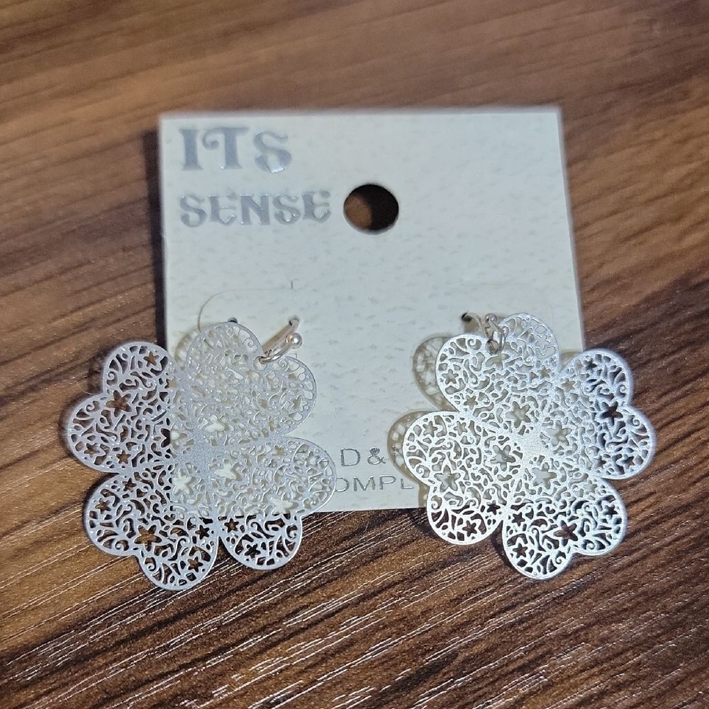 Heart Earrings Lightweight And Beautiful